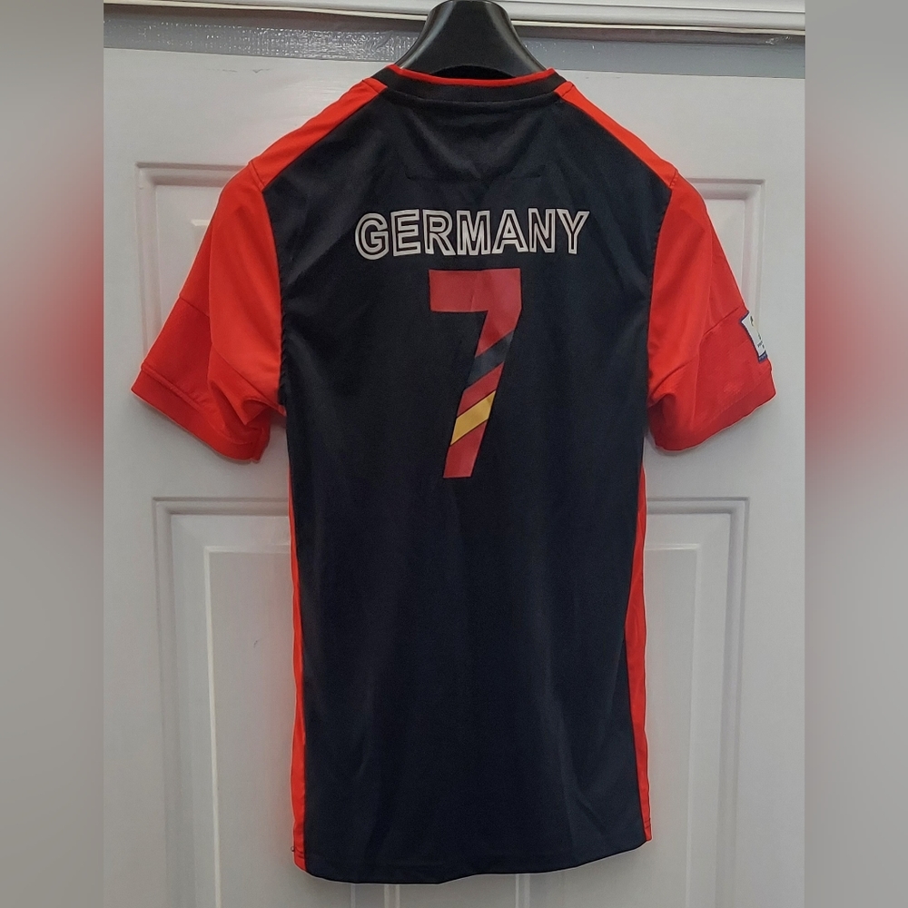 2014 BRAZIL FIFA WORLD CUP MEN'S GERMANY 7 POLYESTER SHORT SLEEVE JERSEY SIZE M